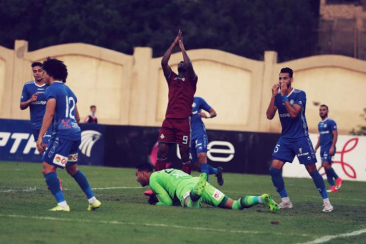 أسوان وبيراميدز